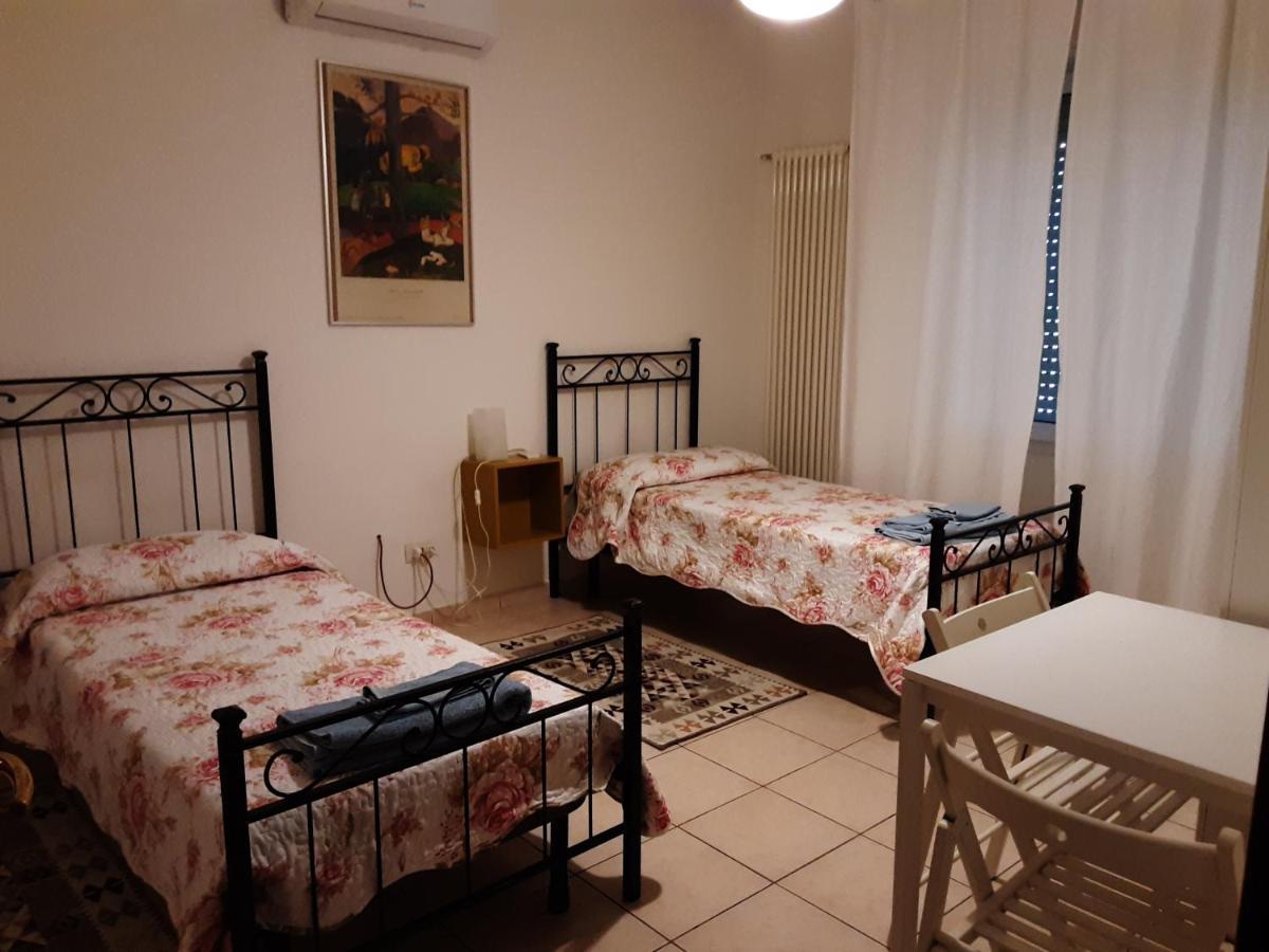 Locazione Menini - Camere Zona Stazione Padua Habitación foto